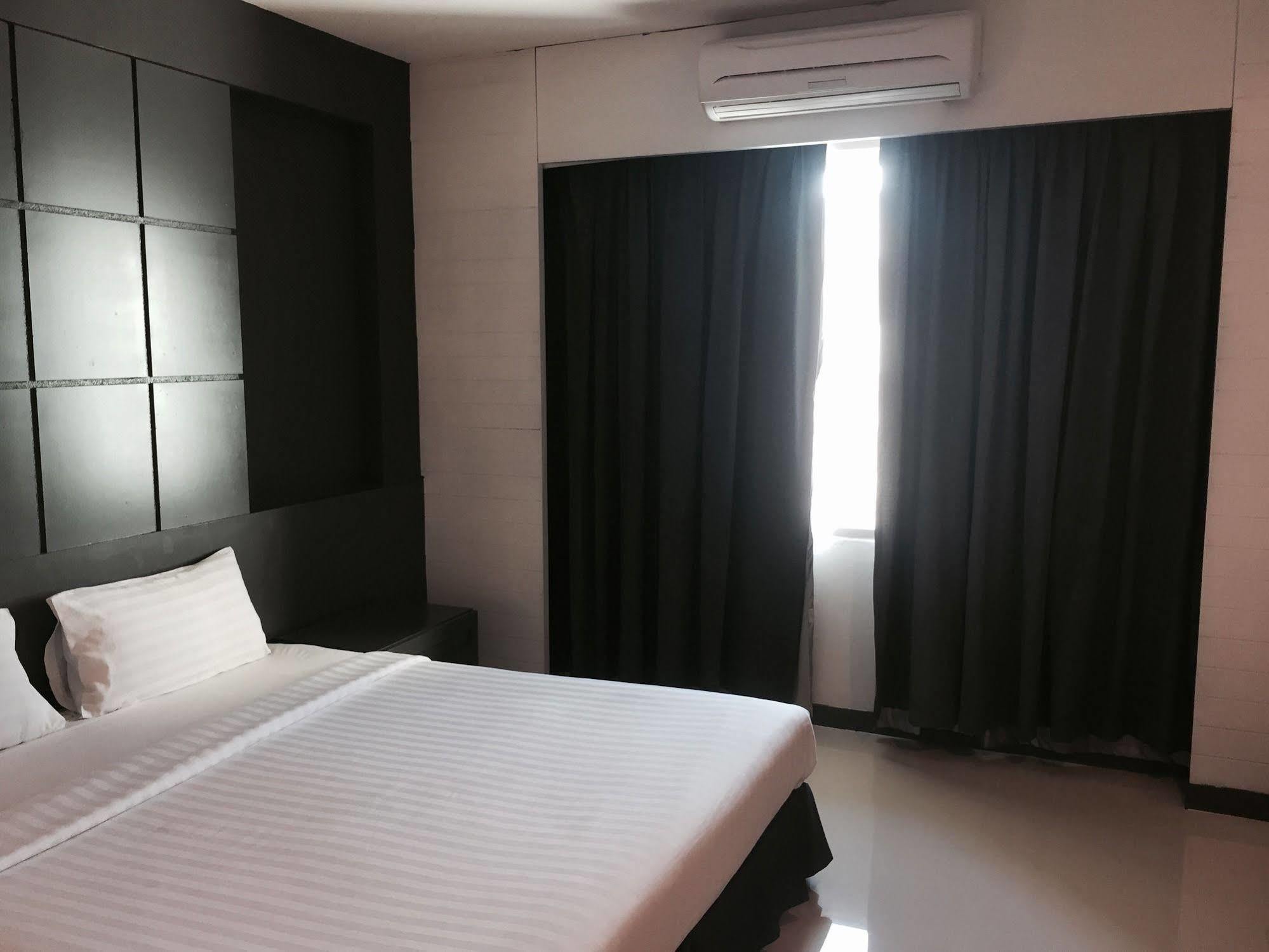 Hatyai Holiday Hotel 핫야이 외부 사진