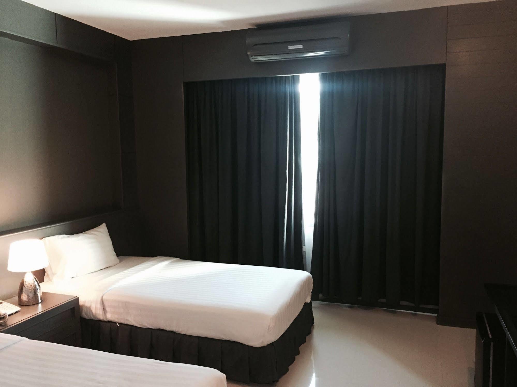 Hatyai Holiday Hotel 핫야이 외부 사진